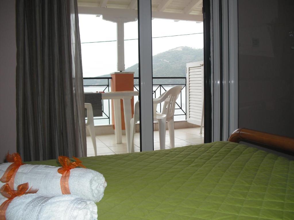 Captain Nick Aparthotel มิกรอส ยาลอส ภายนอก รูปภาพ