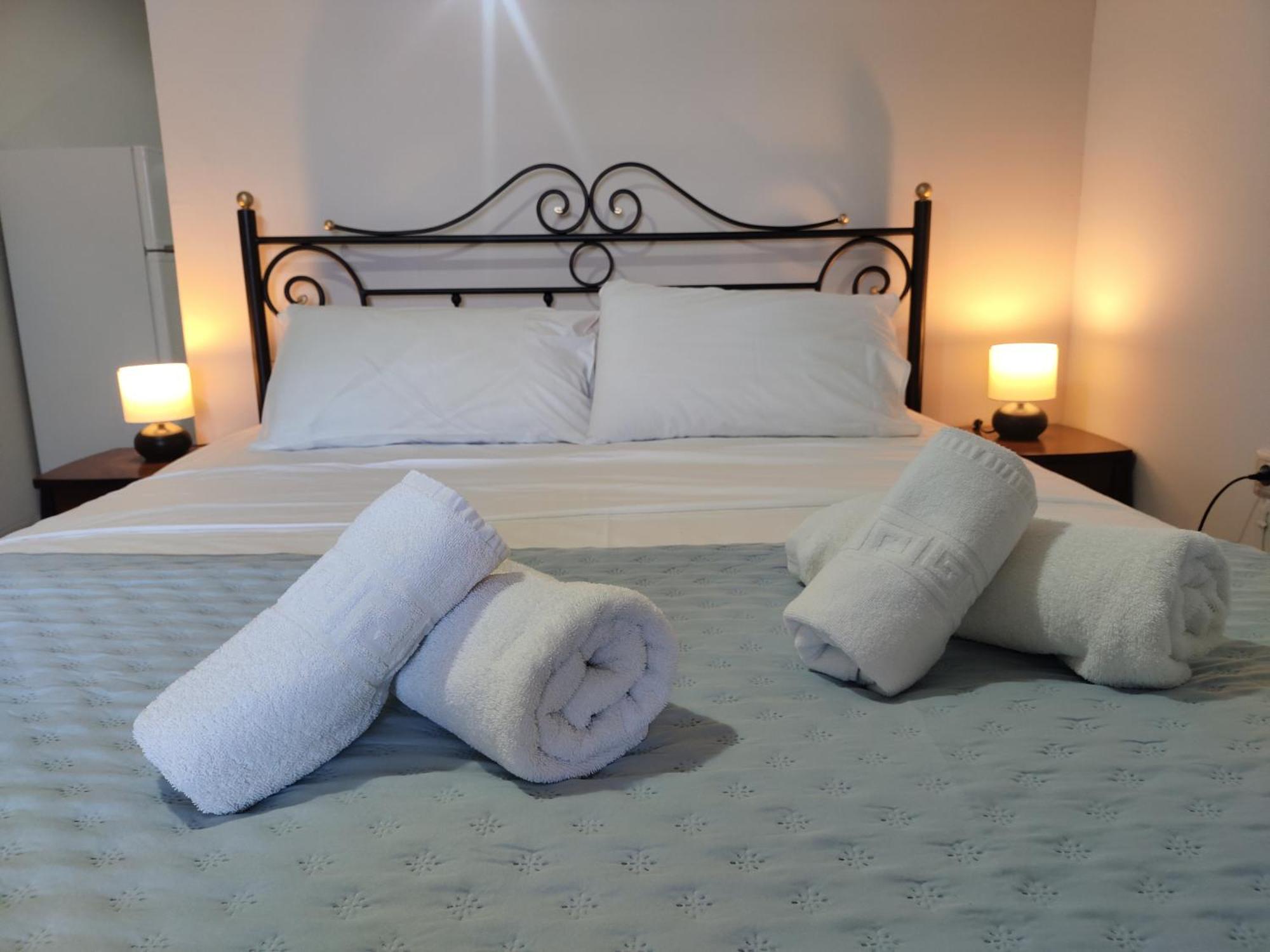 Captain Nick Aparthotel มิกรอส ยาลอส ภายนอก รูปภาพ