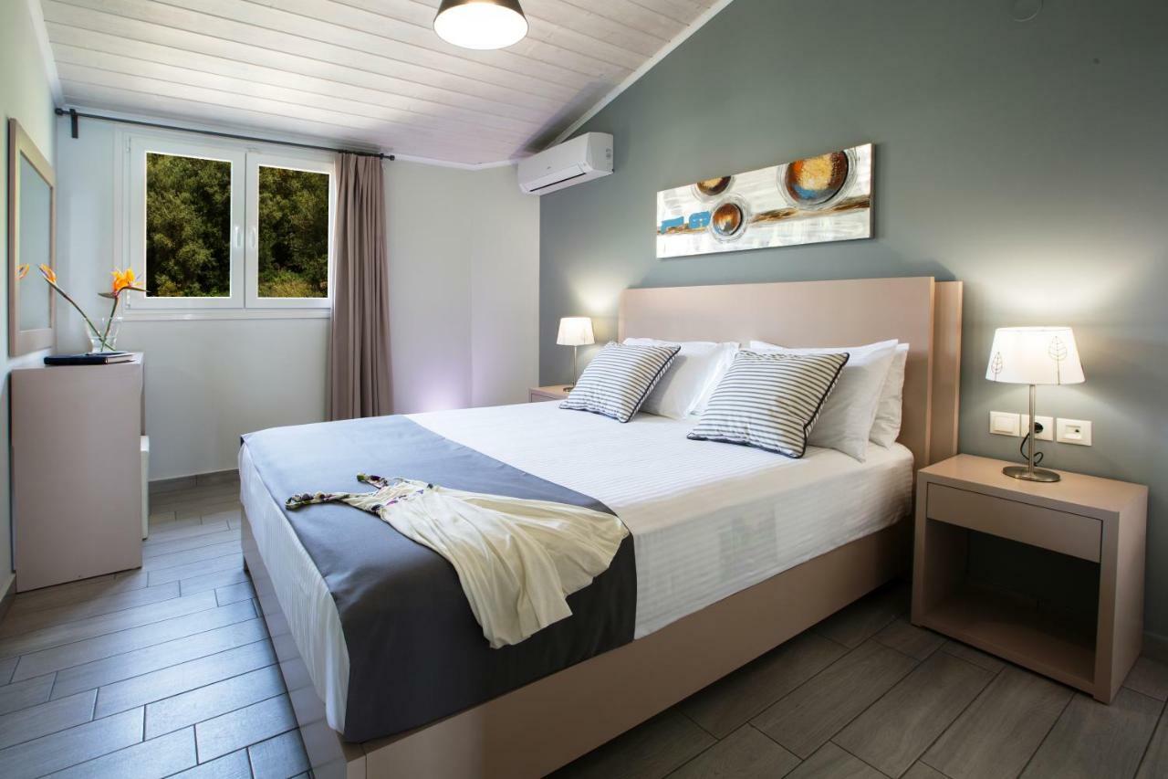 Captain Nick Aparthotel มิกรอส ยาลอส ภายนอก รูปภาพ